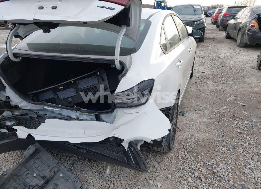 Photo 4 of 2024 Kia Forte GT-LINE (VIN 3KPF54AD0RE730581)