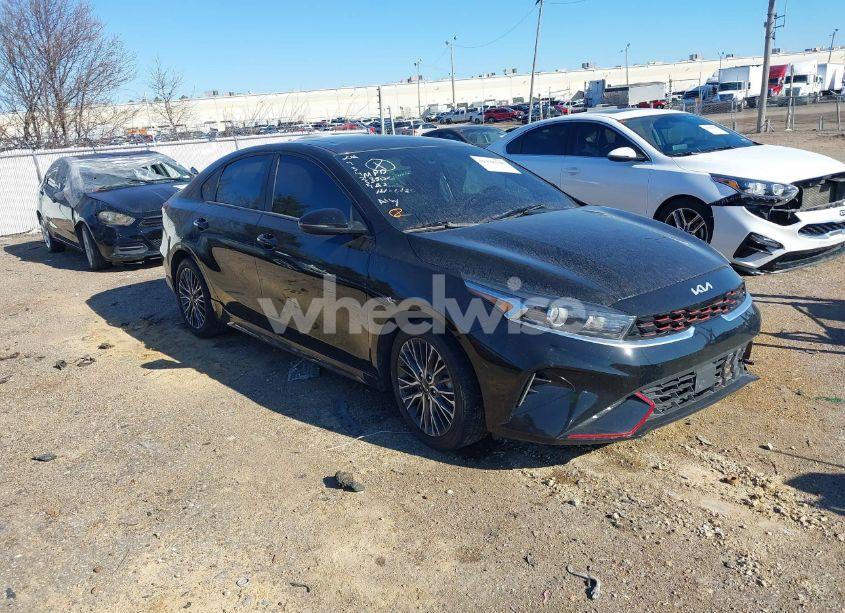 2024 Kia Forte GT-LINE (VIN 3KPF54AD0RE734257) main photo