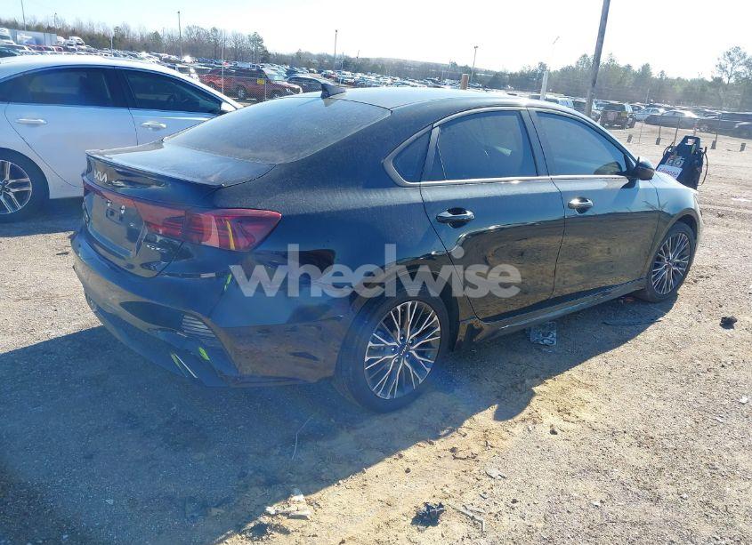 Photo 4 of 2024 Kia Forte GT-LINE (VIN 3KPF54AD0RE734257)