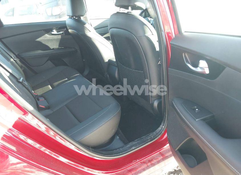 Photo 8 of 2024 Kia Forte GT-LINE (VIN 3KPF54AD0RE748059)