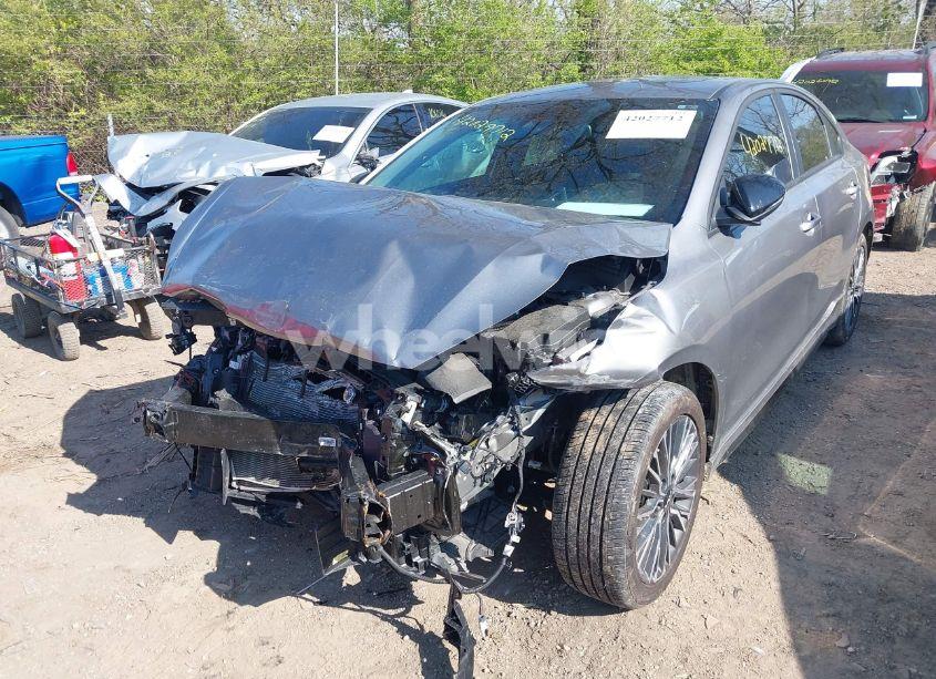 Photo 2 of 2024 Kia Forte GT-LINE (VIN 3KPF54AD0RE801536)