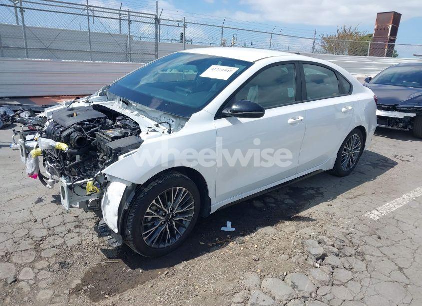 Photo 2 of 2024 Kia Forte GT-LINE (VIN 3KPF54AD0RE804162)