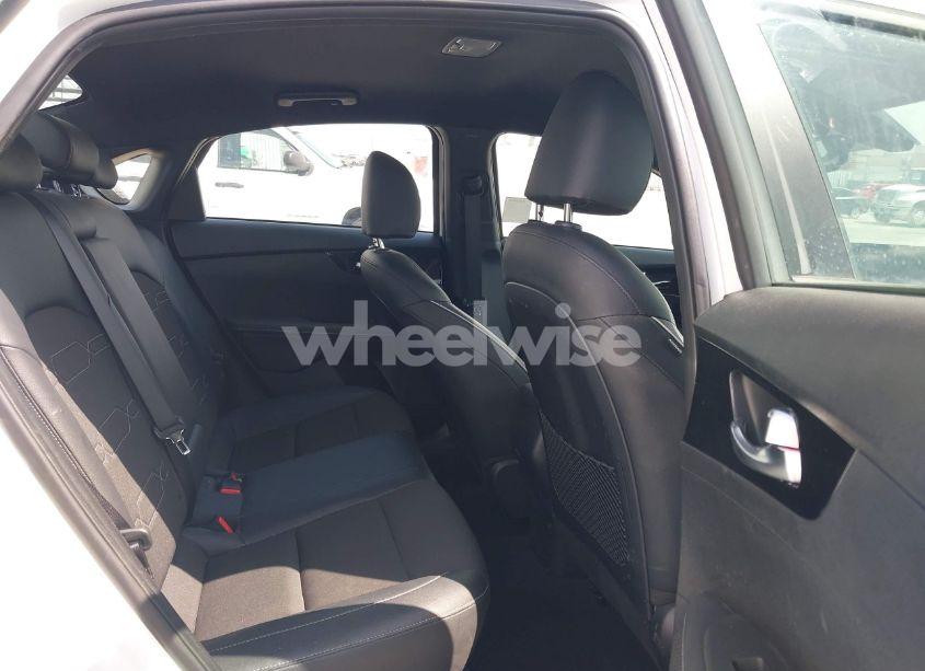 Photo 8 of 2024 Kia Forte GT-LINE (VIN 3KPF54AD0RE804162)