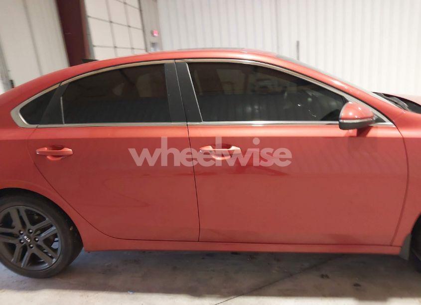Photo 13 of 2019 Kia Forte EX (VIN 3KPF54AD1KE069732)