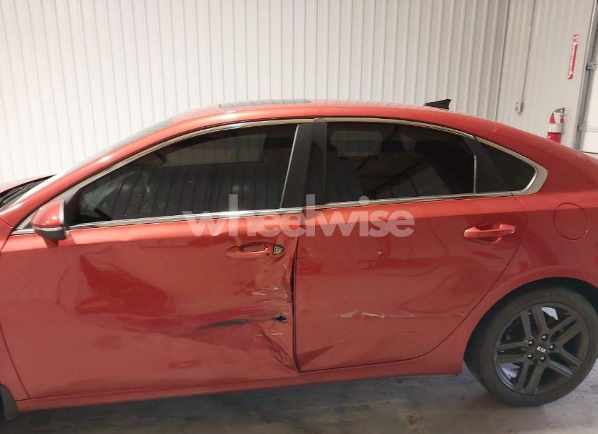 Photo 14 of 2019 Kia Forte EX (VIN 3KPF54AD1KE069732)