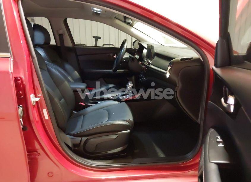 Photo 5 of 2019 Kia Forte EX (VIN 3KPF54AD1KE069732)