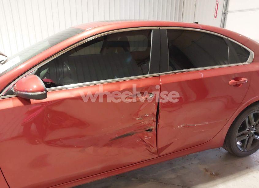 Photo 6 of 2019 Kia Forte EX (VIN 3KPF54AD1KE069732)