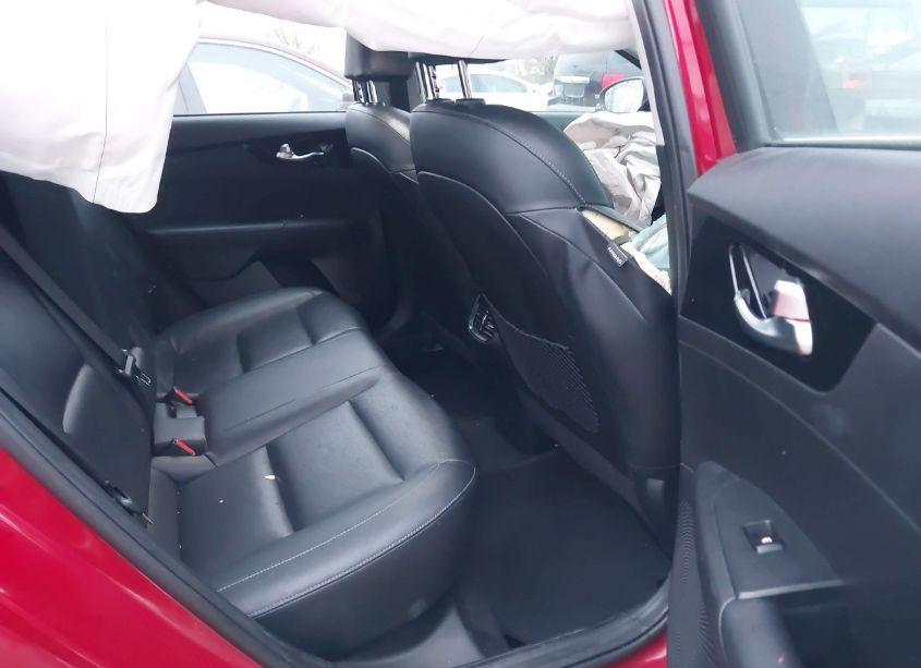 Photo 8 of 2021 Kia Forte EX (VIN 3KPF54AD1ME405589)