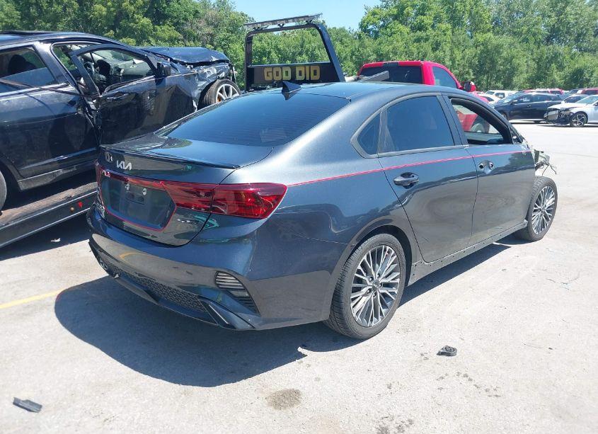 Photo 4 of 2022 Kia Forte GT-LINE (VIN 3KPF54AD1NE426959)