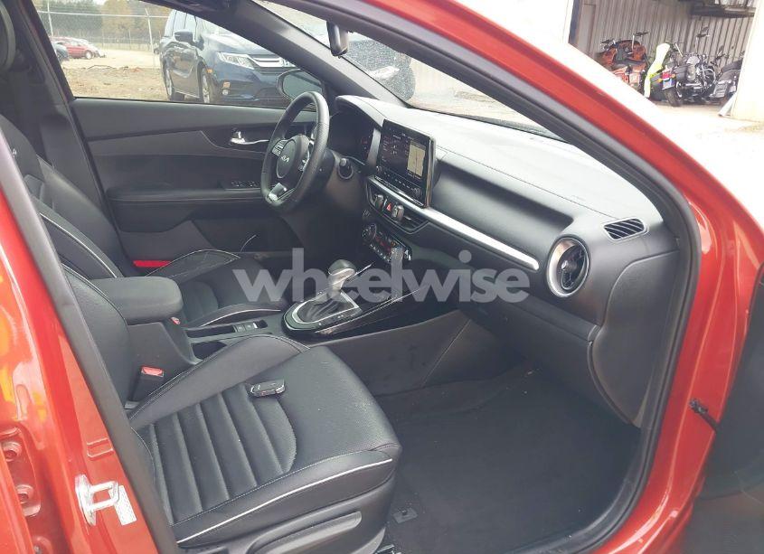 Photo 5 of 2022 Kia Forte GT-LINE (VIN 3KPF54AD1NE472520)