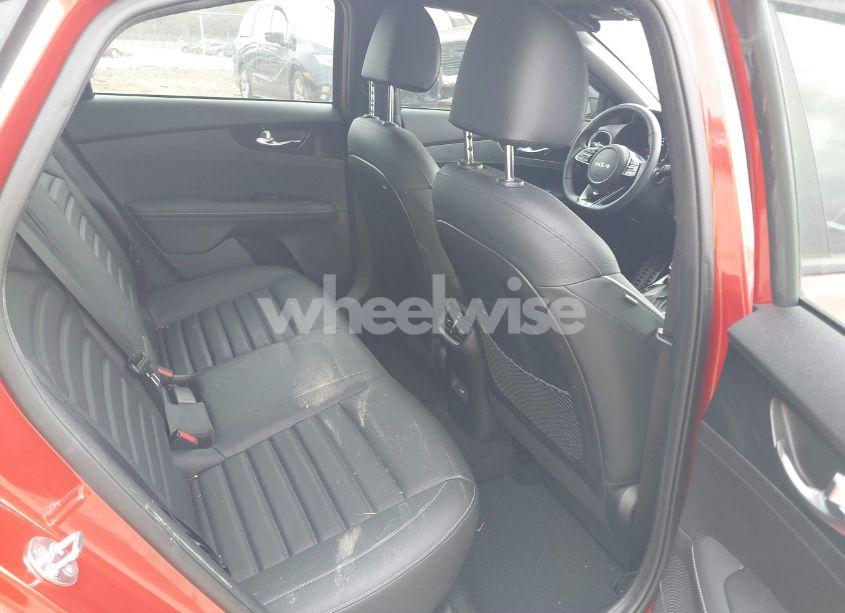 Photo 8 of 2022 Kia Forte GT-LINE (VIN 3KPF54AD1NE472520)