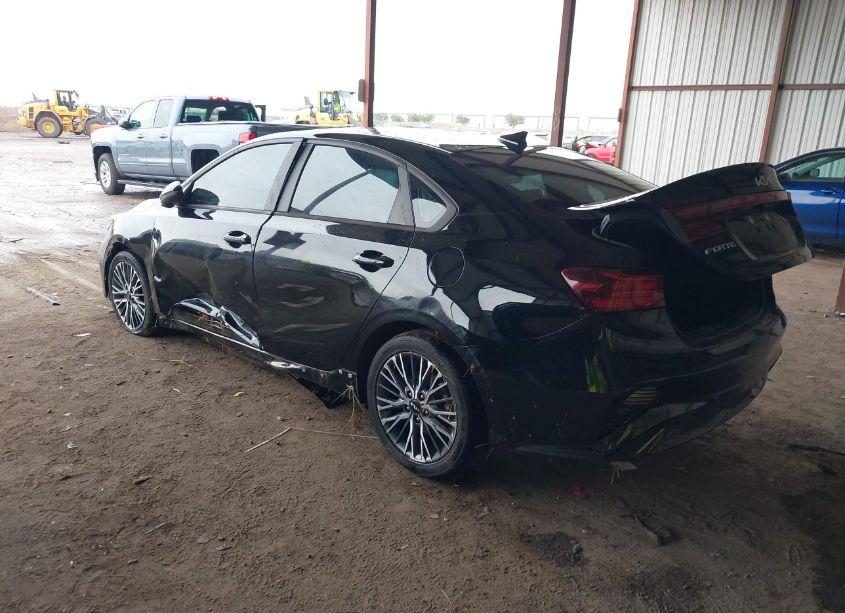 Photo 3 of 2022 Kia Forte GT-LINE (VIN 3KPF54AD1NE477944)