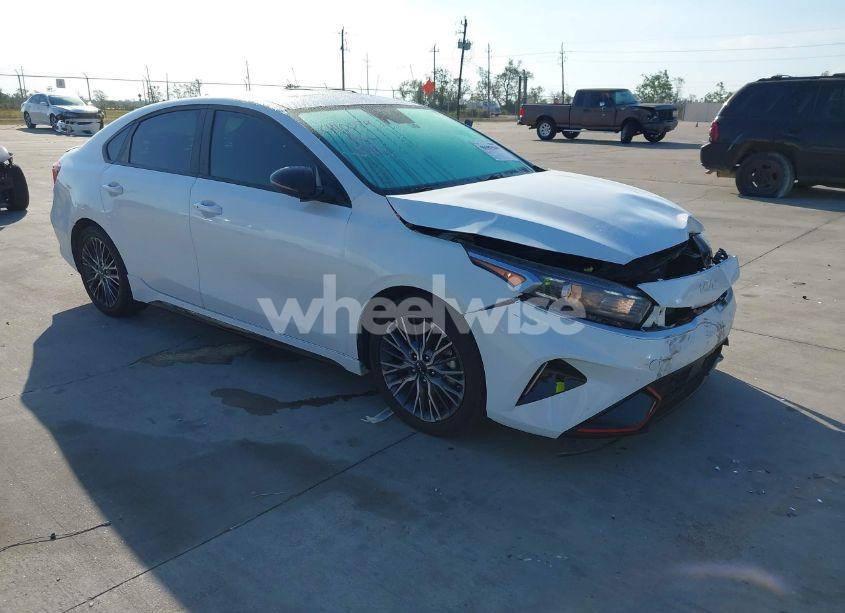 2022 Kia Forte GT-LINE (VIN 3KPF54AD1NE483596) main photo