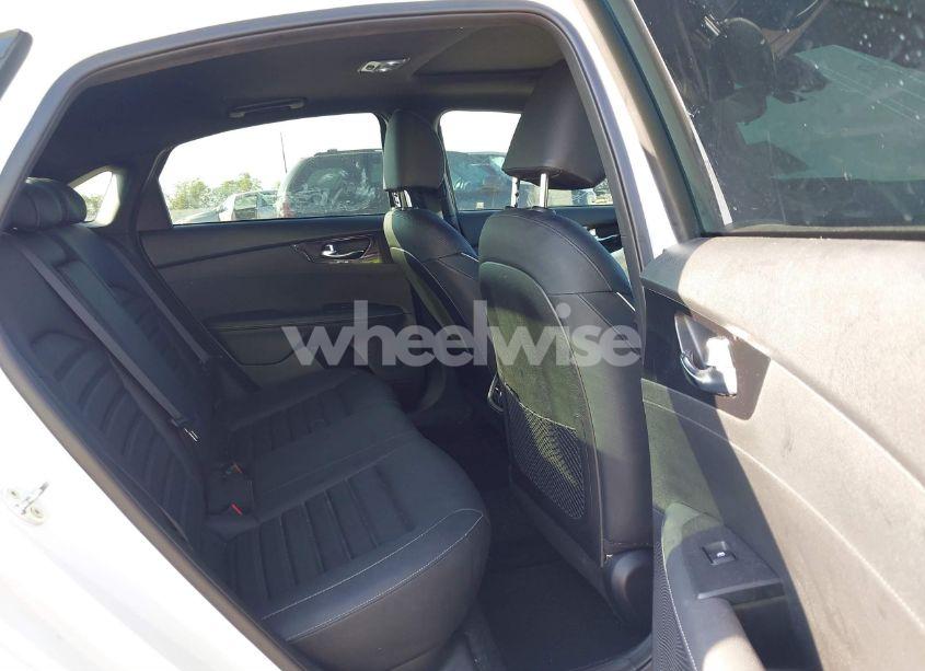 Photo 8 of 2022 Kia Forte GT-LINE (VIN 3KPF54AD1NE483596)