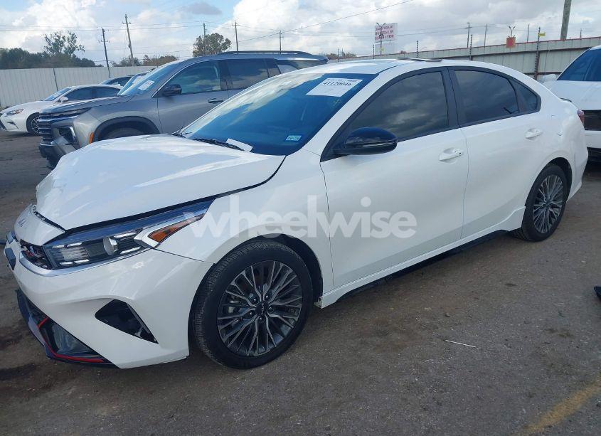 Photo 2 of 2024 Kia Forte GT-LINE (VIN 3KPF54AD1RE806969)