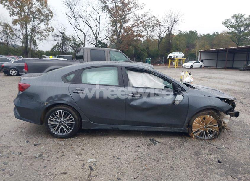 Photo 13 of 2024 Kia Forte GT-LINE (VIN 3KPF54AD1RE816031)