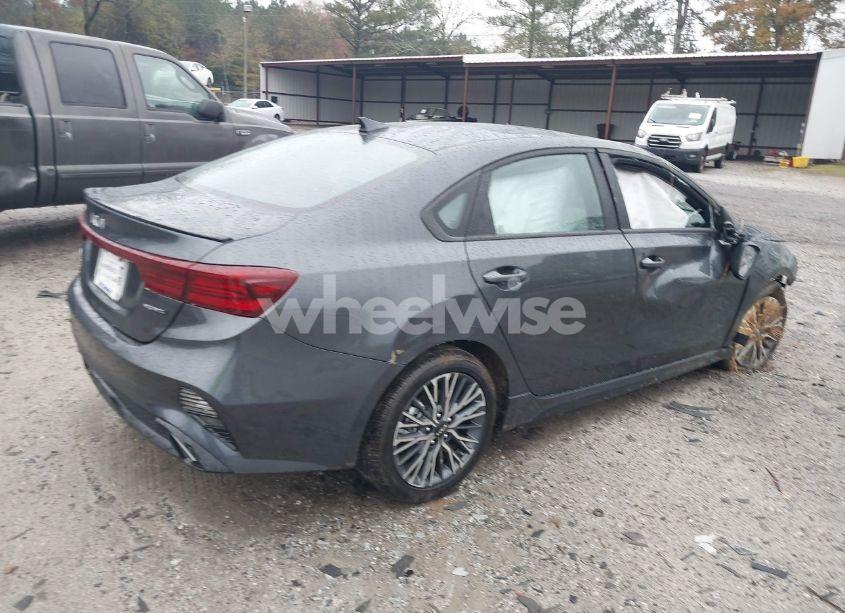 Photo 4 of 2024 Kia Forte GT-LINE (VIN 3KPF54AD1RE816031)