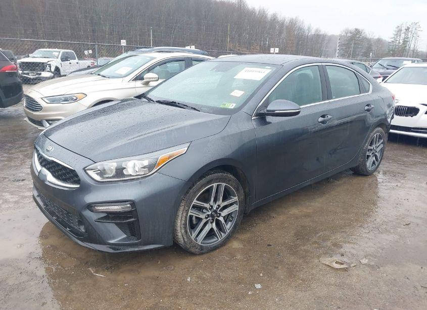 Photo 2 of 2019 Kia Forte EX (VIN 3KPF54AD2KE028414)