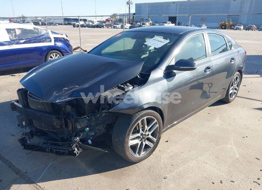 Photo 2 of 2019 Kia Forte EX (VIN 3KPF54AD2KE028669)