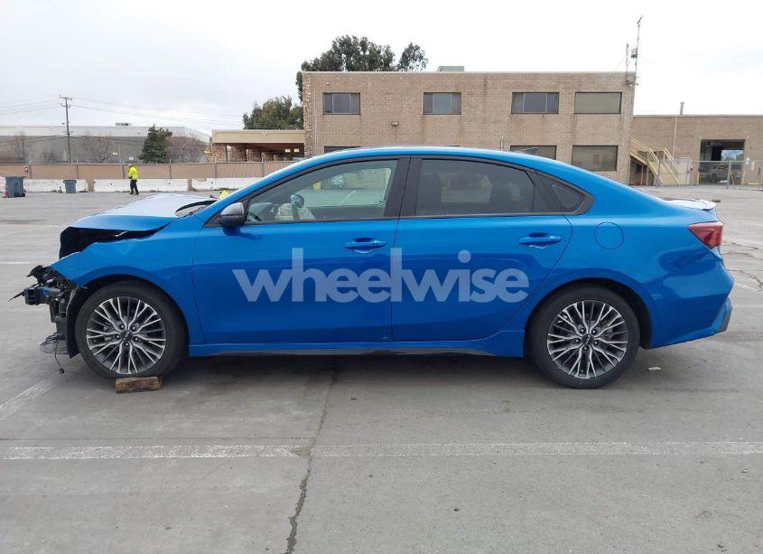 Photo 14 of 2022 Kia Forte GT-LINE (VIN 3KPF54AD2NE471098)