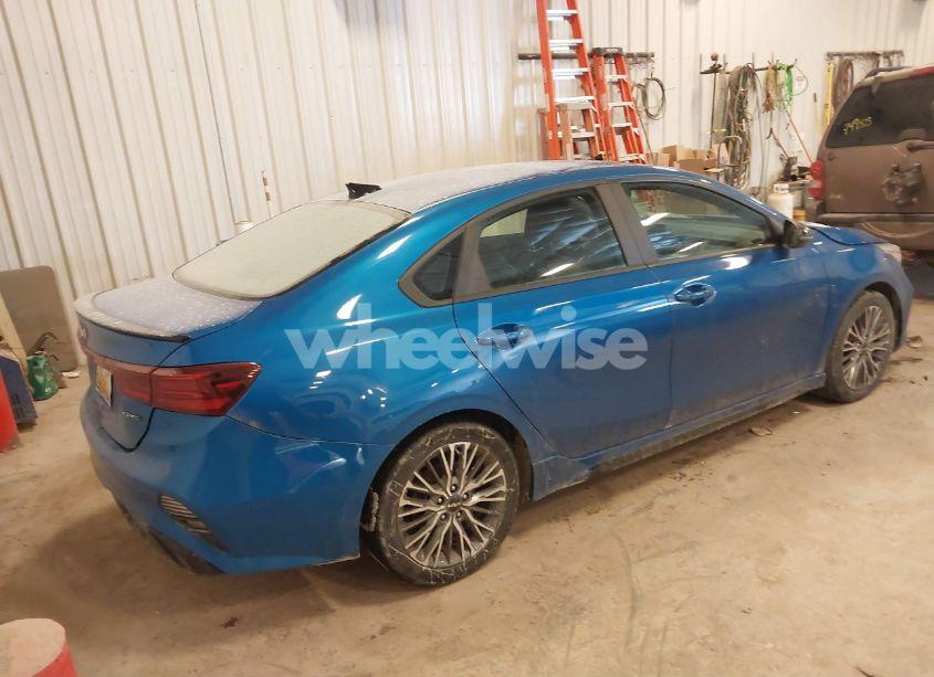 Photo 4 of 2022 Kia Forte GT-LINE (VIN 3KPF54AD2NE485485)