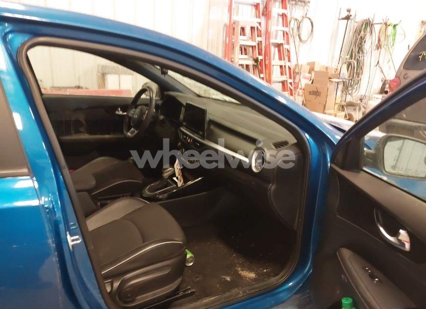 Photo 5 of 2022 Kia Forte GT-LINE (VIN 3KPF54AD2NE485485)