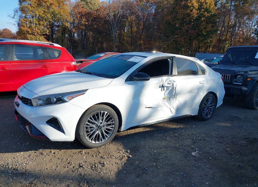 Photo 14 of 2022 Kia Forte GT-LINE (VIN 3KPF54AD2NE500938)