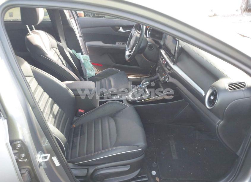 Photo 5 of 2023 Kia Forte GT-LINE (VIN 3KPF54AD2PE516169)