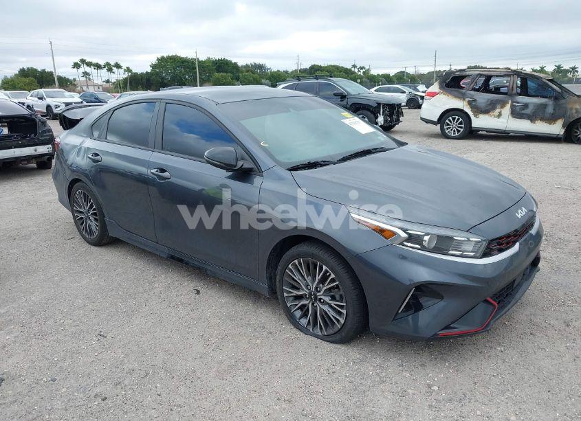 2023 Kia Forte GT-LINE (VIN 3KPF54AD2PE521131) main photo