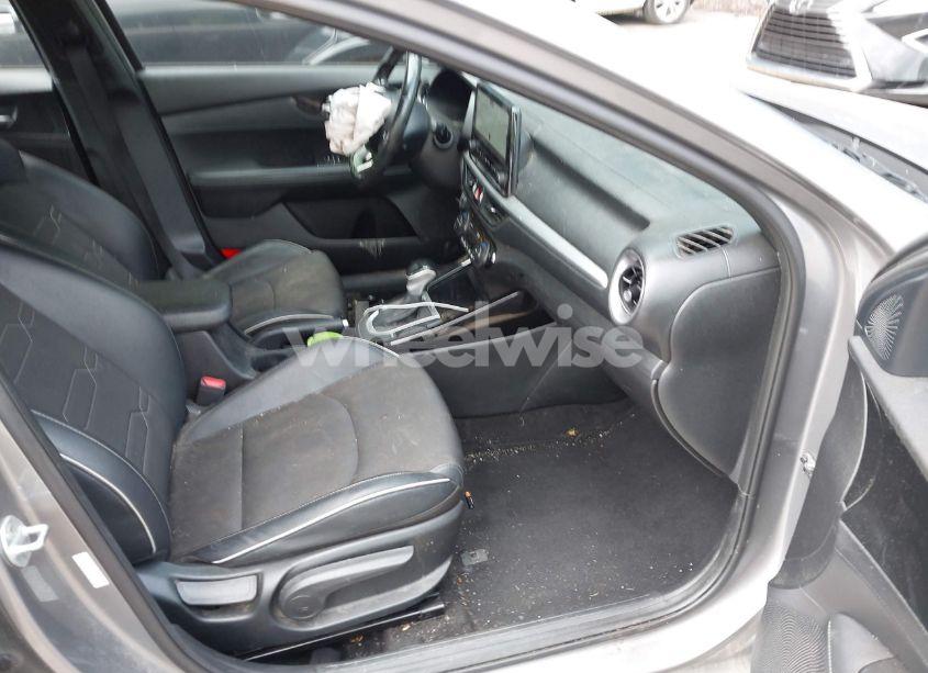 Photo 5 of 2023 Kia Forte GT-LINE (VIN 3KPF54AD2PE539659)