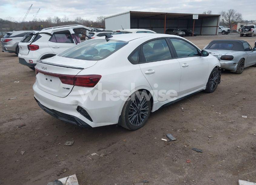 Photo 4 of 2023 Kia Forte GT-LINE (VIN 3KPF54AD2PE582818)