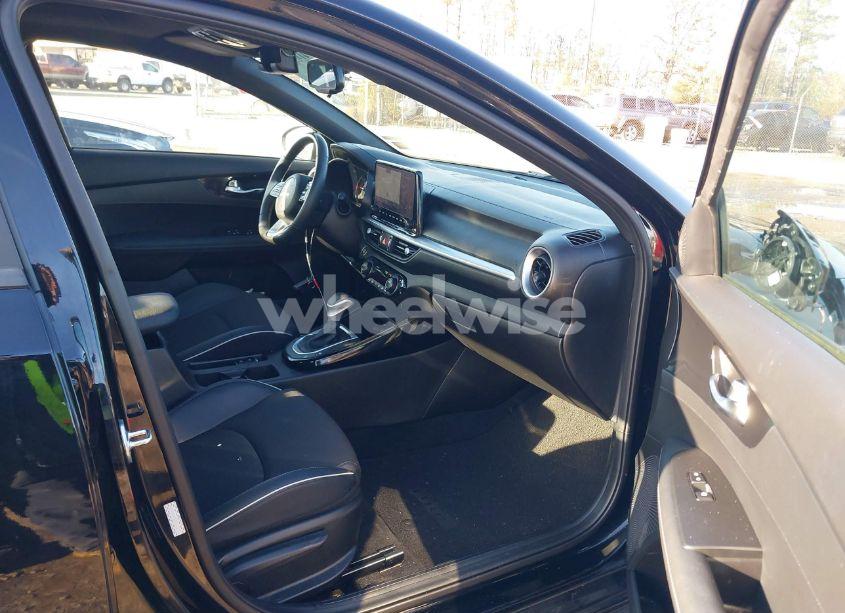 Photo 5 of 2023 Kia Forte GT-LINE (VIN 3KPF54AD2PE672275)