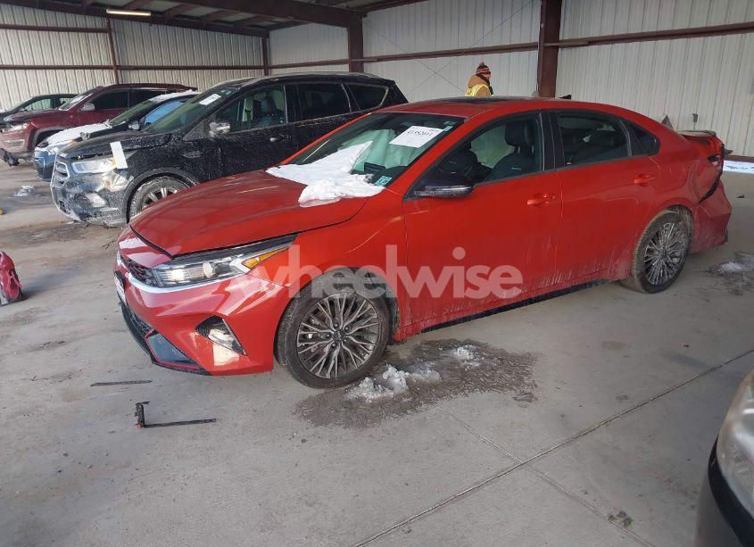 Photo 2 of 2024 Kia Forte GT-LINE (VIN 3KPF54AD2RE701406)