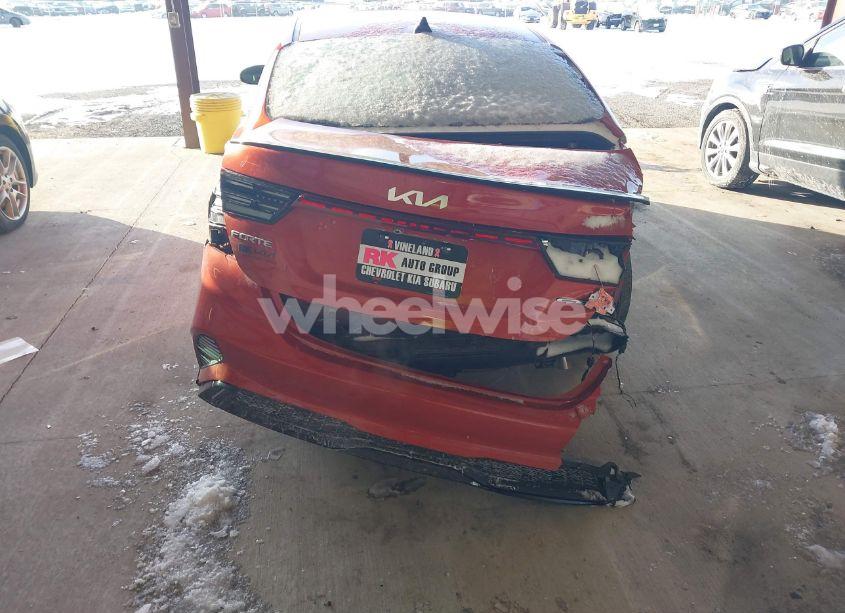 Photo 6 of 2024 Kia Forte GT-LINE (VIN 3KPF54AD2RE701406)