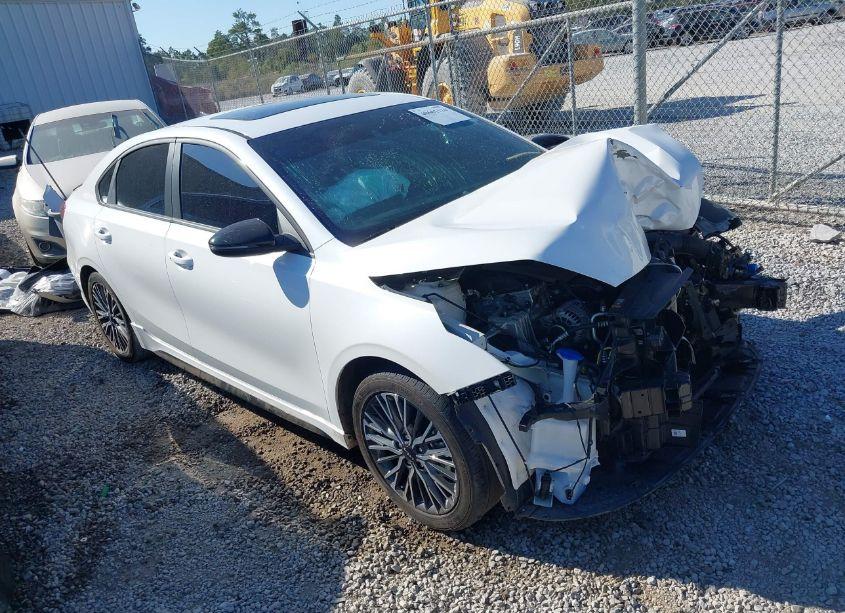 2024 Kia Forte GT-LINE (VIN 3KPF54AD2RE728931) main photo