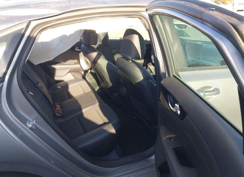 Photo 8 of 2024 Kia Forte GT-LINE (VIN 3KPF54AD2RE745907)