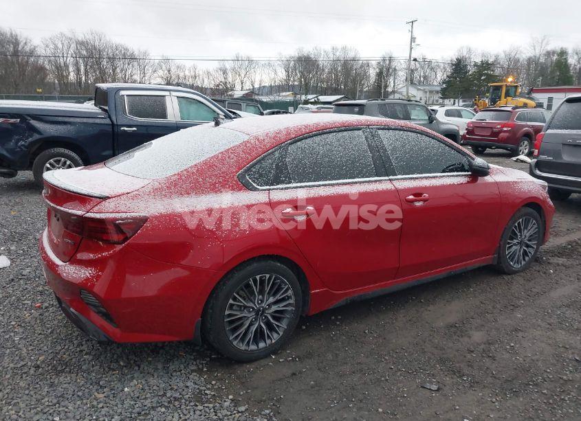 Photo 4 of 2024 Kia Forte GT-LINE (VIN 3KPF54AD2RE762433)