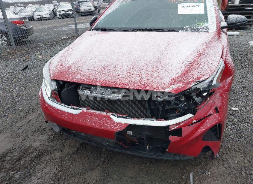 Photo 6 of 2024 Kia Forte GT-LINE (VIN 3KPF54AD2RE762433)