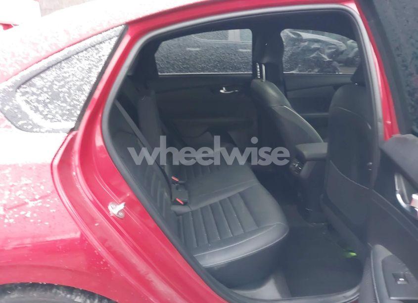 Photo 8 of 2024 Kia Forte GT-LINE (VIN 3KPF54AD2RE762433)