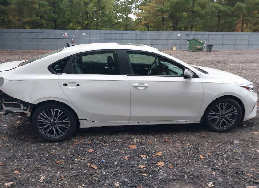 Photo 13 of 2024 Kia Forte GT-LINE (VIN 3KPF54AD2RE782441)