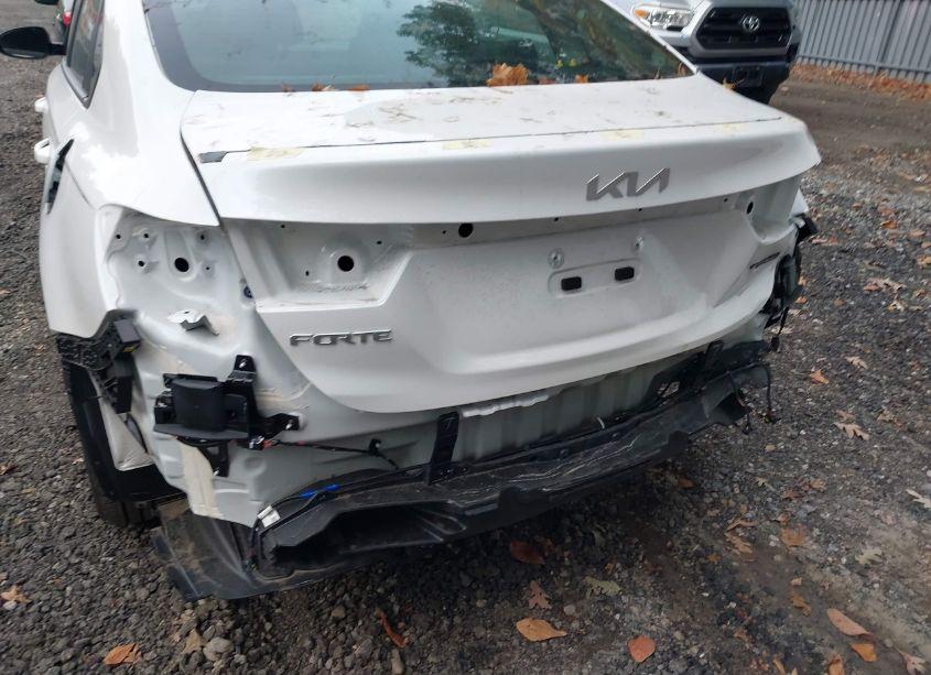 Photo 6 of 2024 Kia Forte GT-LINE (VIN 3KPF54AD2RE782441)