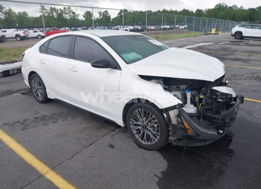 2024 Kia Forte GT-LINE (VIN 3KPF54AD2RE800601) main photo