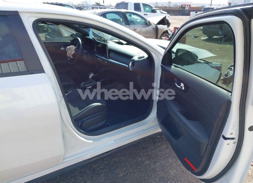 Photo 5 of 2024 Kia Forte GT-LINE (VIN 3KPF54AD2RE805393)