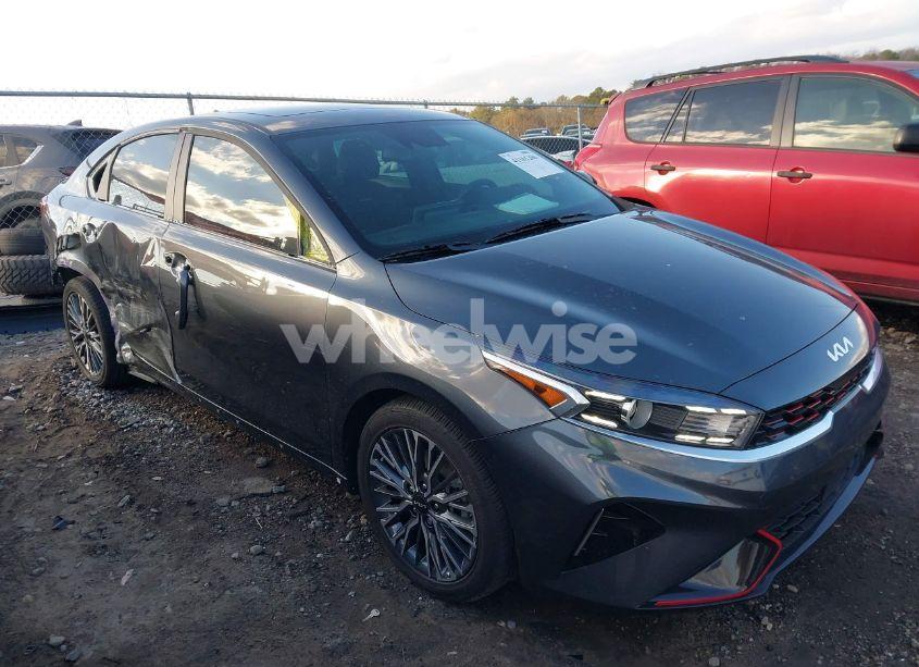 2024 Kia Forte GT-LINE (VIN 3KPF54AD2RE816135) main photo