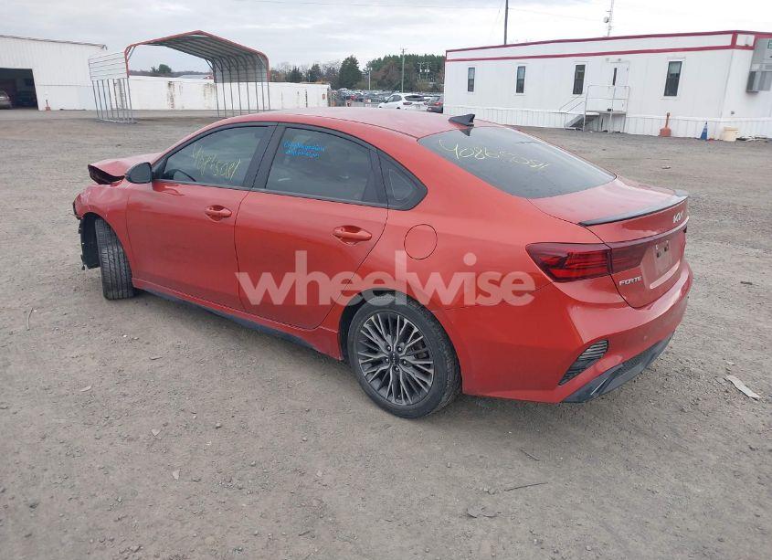 Photo 3 of 2022 Kia Forte GT-LINE (VIN 3KPF54AD3NE431161)