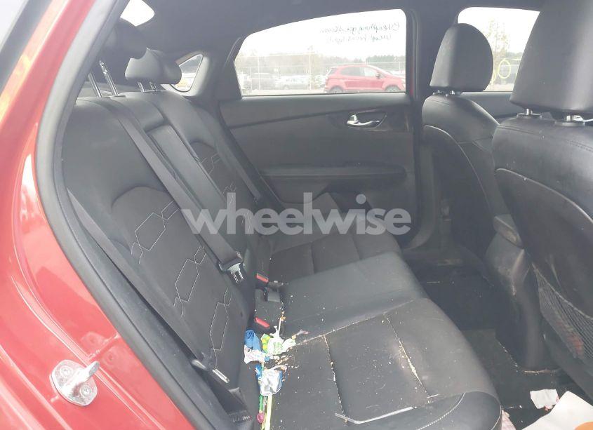 Photo 8 of 2022 Kia Forte GT-LINE (VIN 3KPF54AD3NE431161)