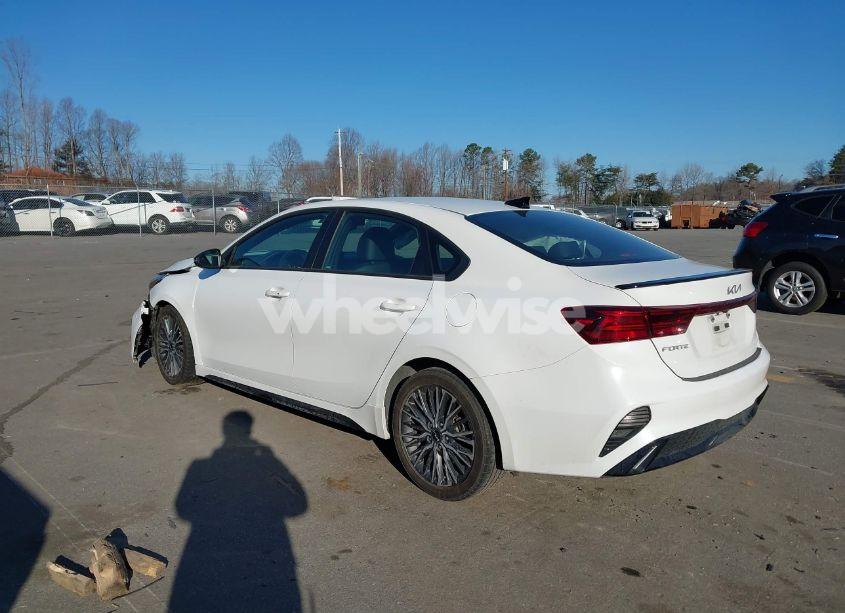 Photo 3 of 2022 Kia Forte GT-LINE (VIN 3KPF54AD3NE444346)