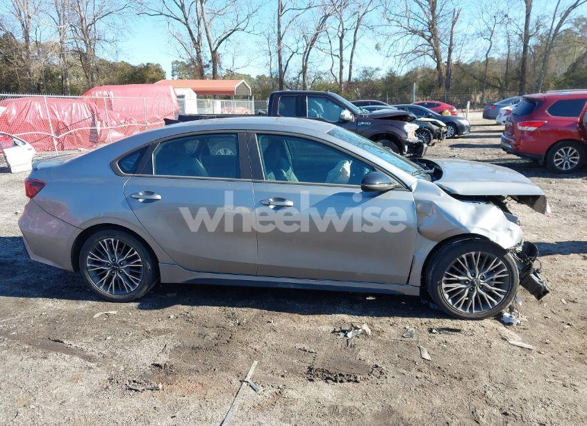 Photo 14 of 2022 Kia Forte GT-LINE (VIN 3KPF54AD3NE489352)