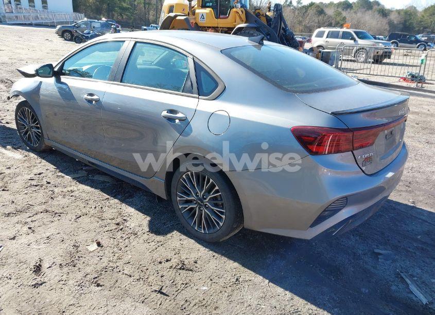 Photo 3 of 2022 Kia Forte GT-LINE (VIN 3KPF54AD3NE489352)