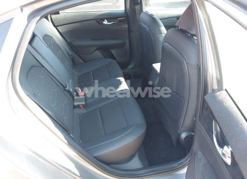 Photo 8 of 2022 Kia Forte GT-LINE (VIN 3KPF54AD3NE489352)